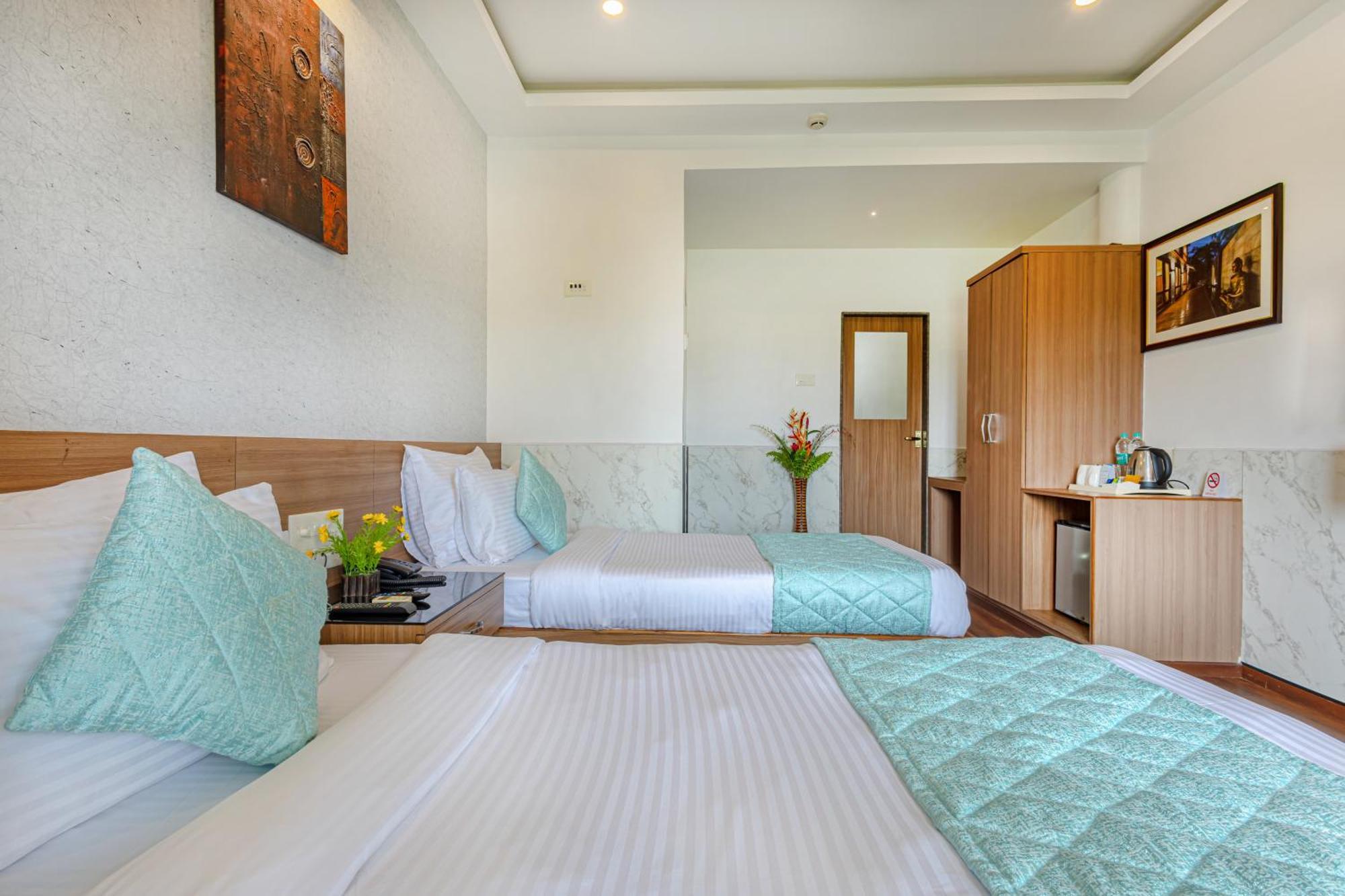Salcete Beach Resort Колва Екстериор снимка