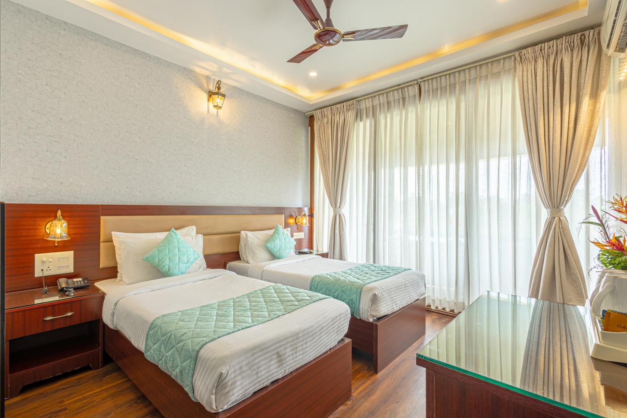 Salcete Beach Resort Колва Екстериор снимка